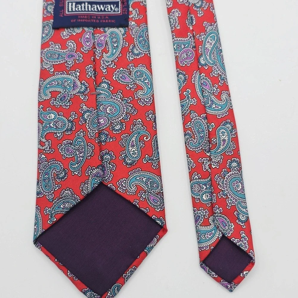 Hathaway‎ Tie Necktie Mens One Size Red Paisley 100% Silk Slim Skinny USA Made